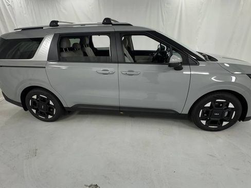 New 2026 Kia Carnival EX FWD image 2