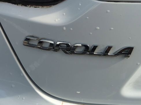 Used 2022 Toyota Corolla LE image 31