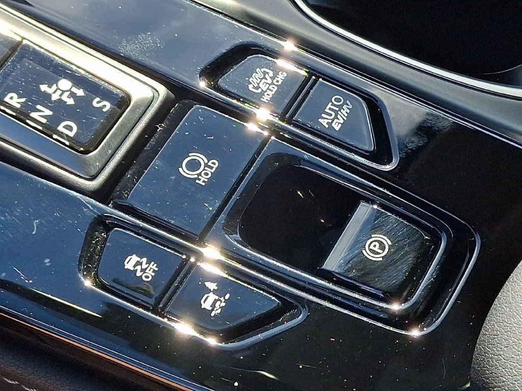 Used 2026 Lexus NX 450h+ AWD w/ Luxury Package image 26