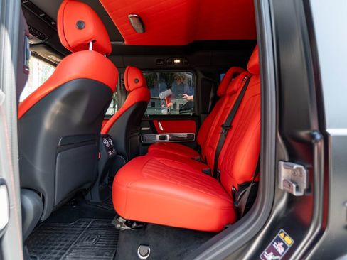Used 2025 Mercedes-Benz G 63 AMG 4MATIC image 27