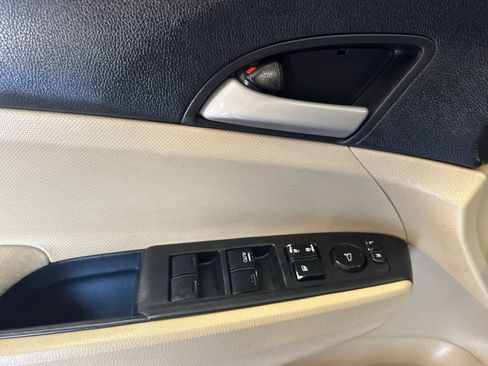 Used 2012 Honda Accord LX image 13