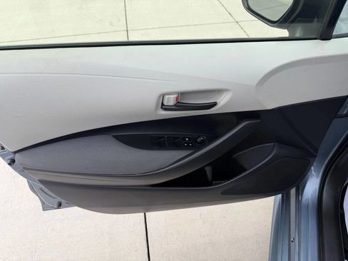 Used 2022 Toyota Corolla L image 16