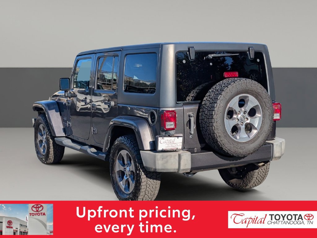 Used 2018 Jeep Wrangler Unlimited Sahara AWD/4WD image 5