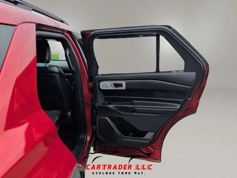 Used 2020 Ford Explorer ST w/ Premium Technology Package AWD/4WD image 18