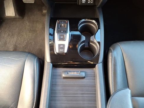 Used 2019 Honda Pilot Touring image 22