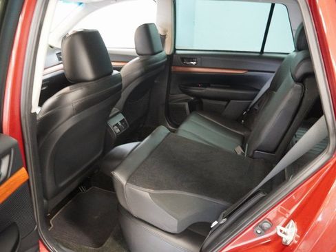 Used 2014 Subaru Outback 2.5i Limited w/ Moonroof Package image 19