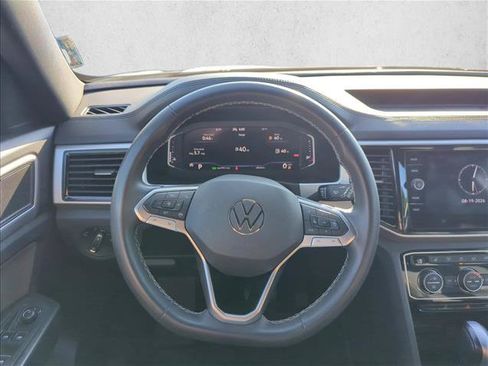 Used 2023 Volkswagen Atlas Cross Sport SE FWD image 21
