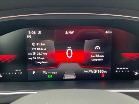 Used 2024 Volkswagen Tiguan SE image 15