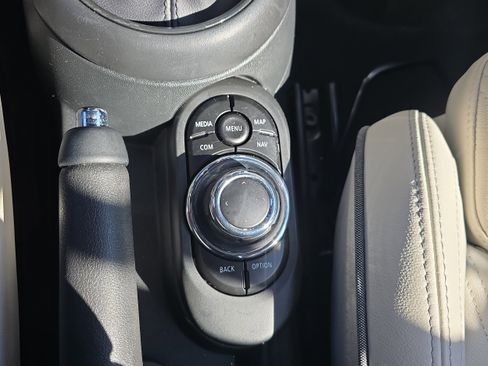 Used 2023 MINI Cooper S image 17