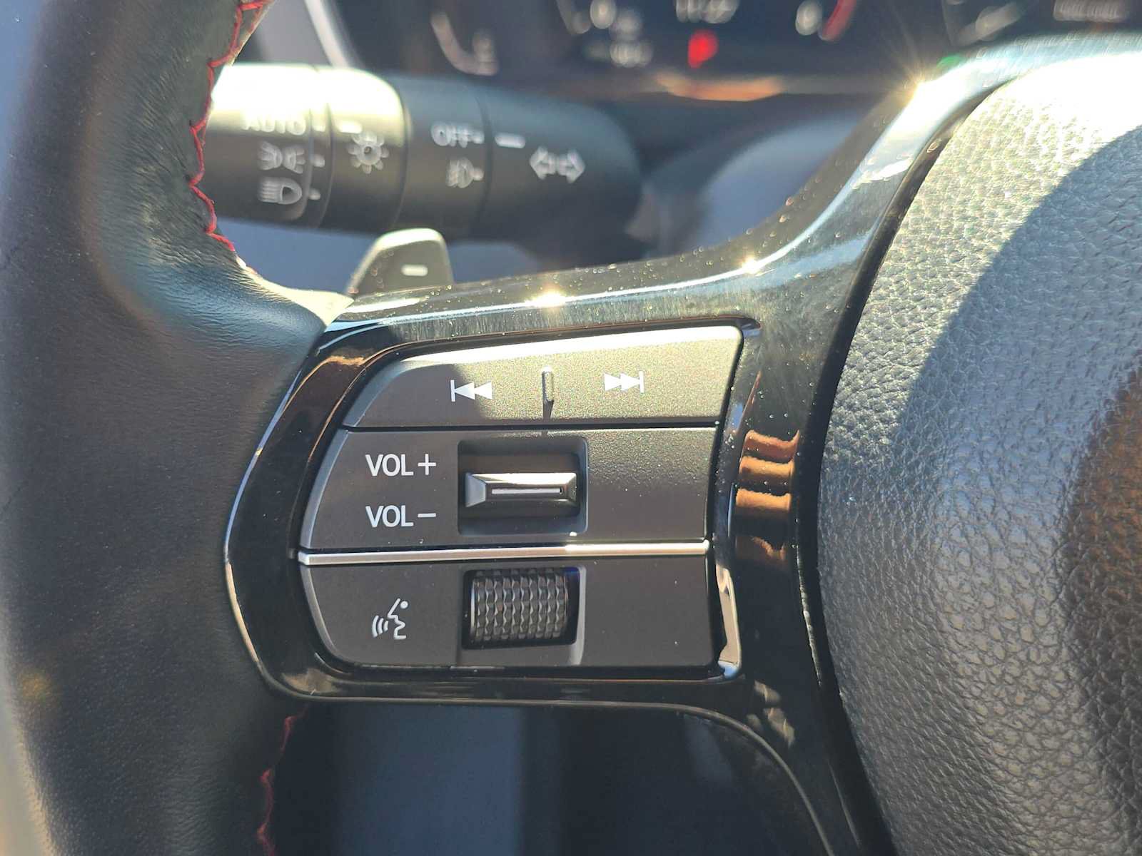 Used 2025 Honda Pilot Black Edition image 29
