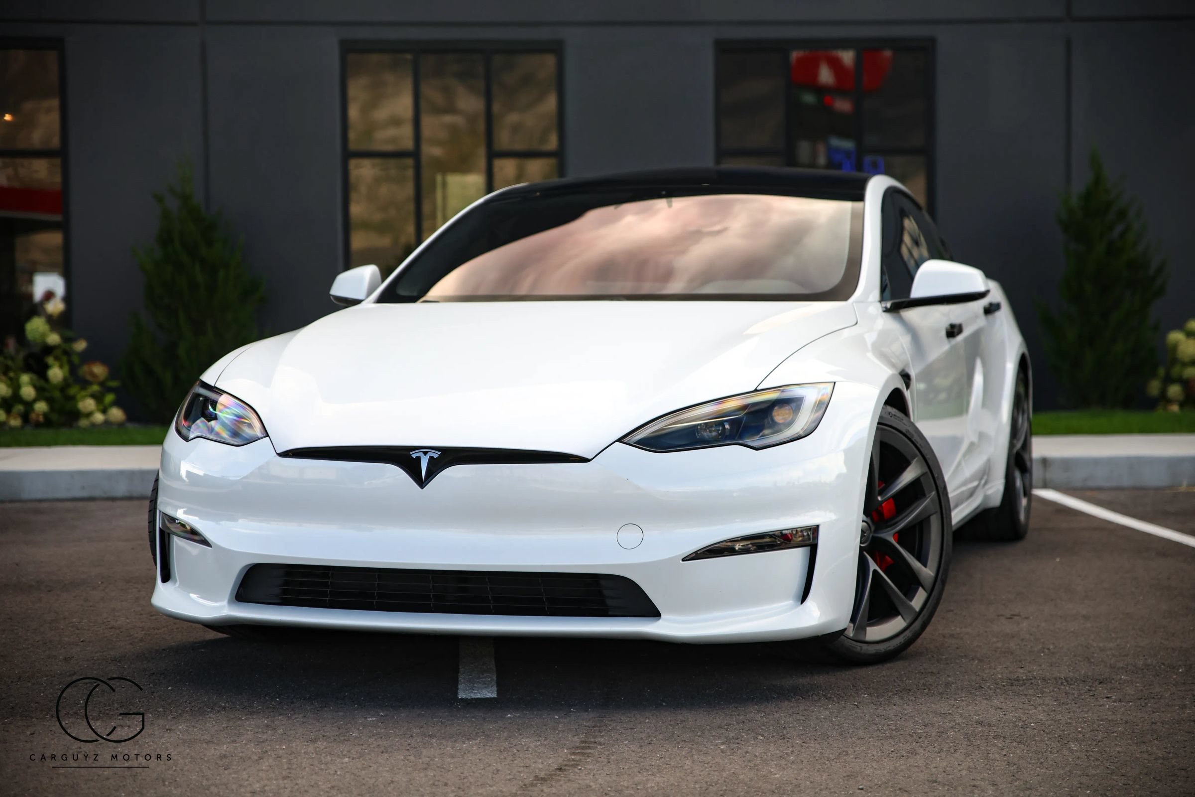 Used 2023 Tesla Model S Plaid AWD/4WD image 2