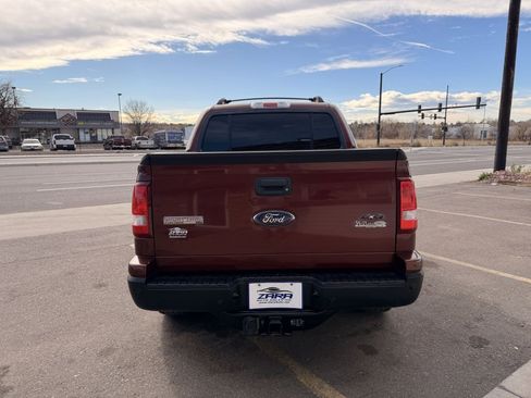 Used 2009 Ford Explorer Sport Trac XLT image 6