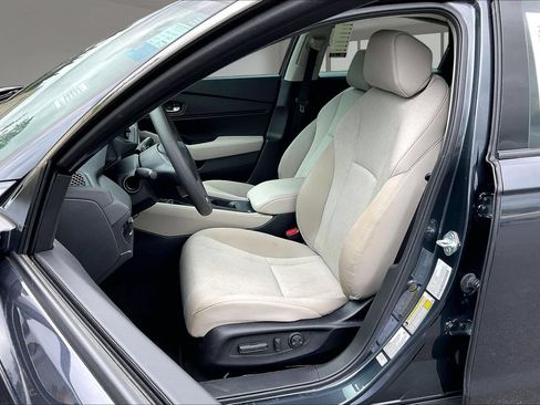 Used 2024 Honda Accord EX image 21