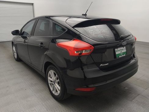 Used 2018 Ford Focus SE FWD image 5