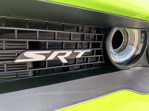 Used 2015 Dodge Challenger SRT Hellcat RWD image 46