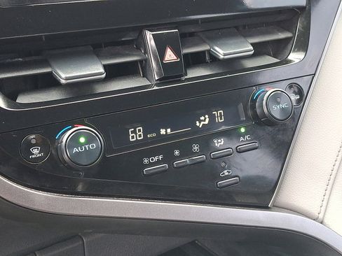 Certified 2023 Toyota Camry SE image 16