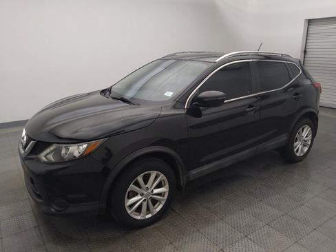 Used 2017 Nissan Rogue Sport SV FWD image 2