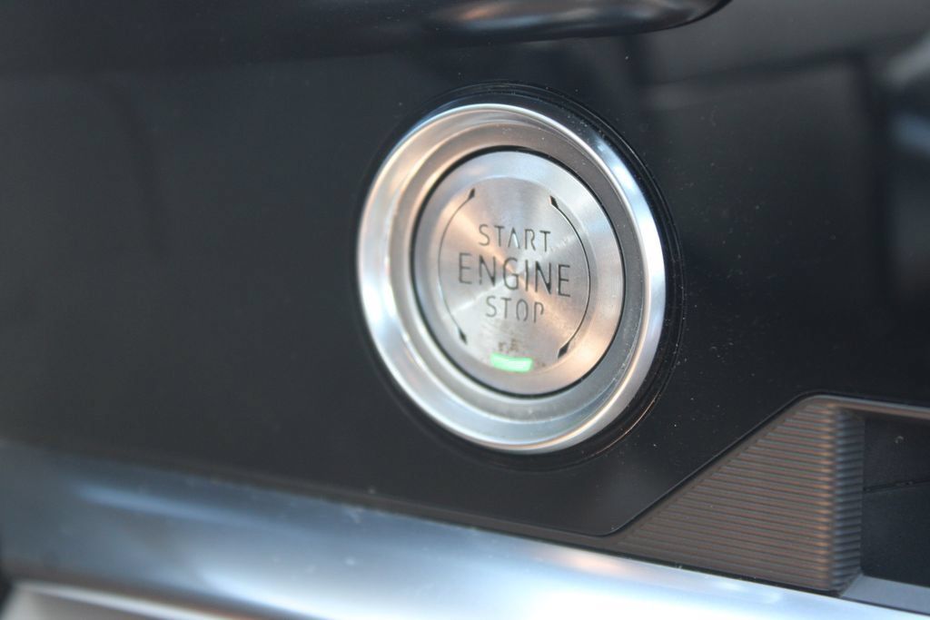 Used 2023 Chevrolet Corvette Stingray Premium Cpe w/ Z51 Performance Package RWD image 42