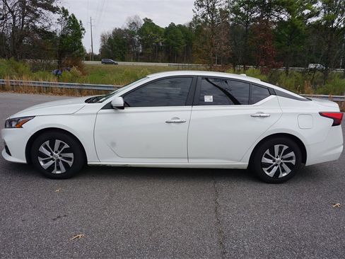 Used 2020 Nissan Altima 2.5 S image 18