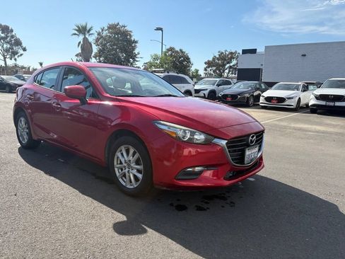 Used 2017 MAZDA MAZDA3 Sport FWD image 5