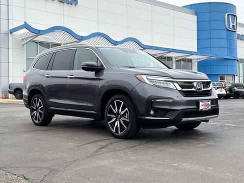 Used 2021 Honda Pilot Touring image 3