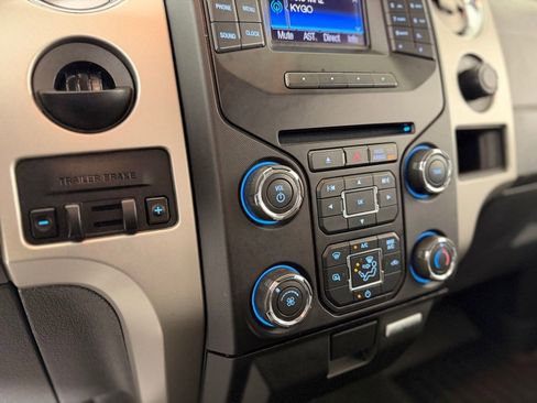 Used 2013 Ford F150 XLT w/ Mid Equipment Group image 19