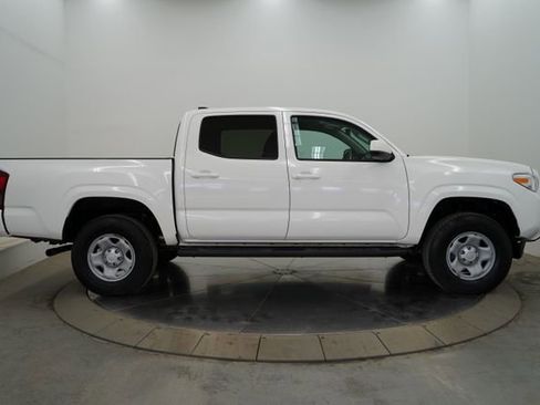 Used 2023 Toyota Tacoma SR AWD/4WD image 8