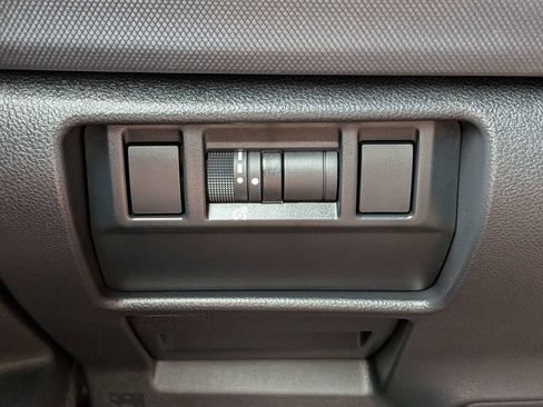 Used 2025 Subaru Forester Premium w/ Convenience Package #1 AWD/4WD image 27