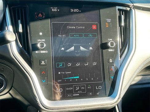 Used 2020 Subaru Outback Limited image 16