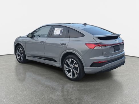 Used 2023 Audi Q4 e-tron Prestige w/ Black Optic Package image 7