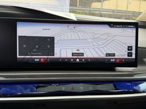 Used 2025 BMW i7 M70 AWD/4WD image 27