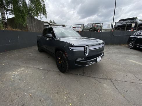 Used 2022 Rivian R1T Adventure AWD/4WD image 8