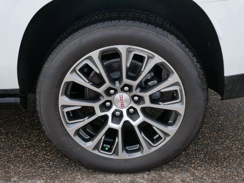 New 2026 GMC Yukon XL Denali w/ Denali Reserve Package image 3