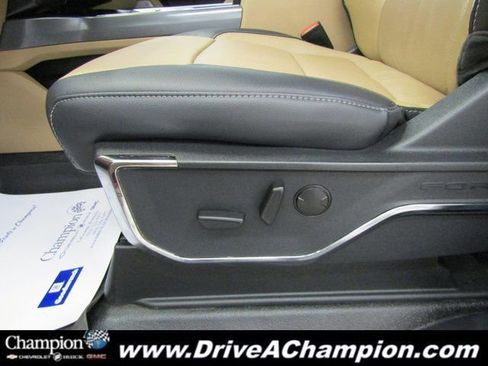 Used 2024 Ford F250 Lariat image 36