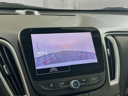 Used 2024 Chevrolet Malibu LT image 23