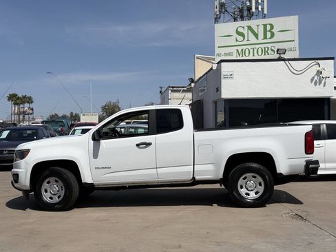 Used 2018 Chevrolet Colorado W/T w/ WT Convenience Package RWD image 4