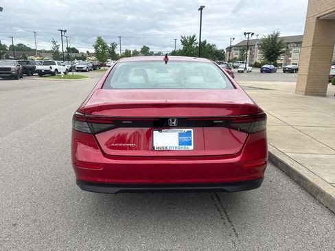 Certified 2025 Honda Accord LX image 3