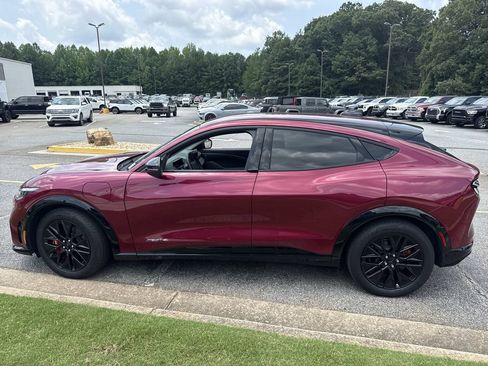 Used 2025 Ford Mustang Mach-E Premium w/ Sport Appearance Package AWD/4WD image 4