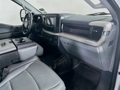 Used 2023 Ford F350 XL w/ XL Chrome Package image 29