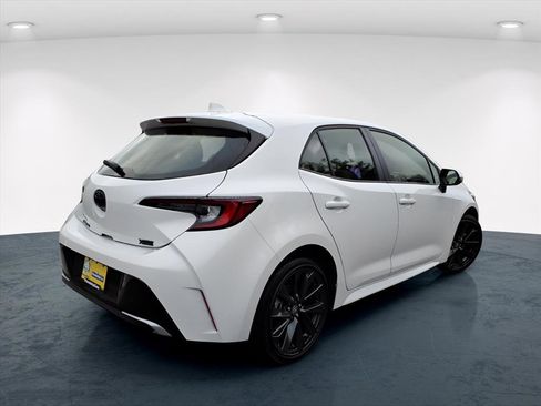 Used 2025 Toyota Corolla XSE image 7