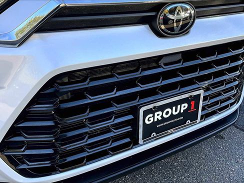 Used 2024 Toyota Grand Highlander XLE image 27