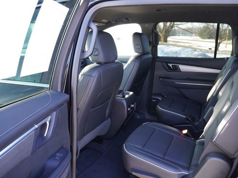 Certified 2025 Buick Enclave Preferred image 16