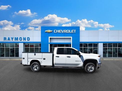 Used 2024 Chevrolet Silverado 2500 W/T w/ WT Convenience Package RWD image 2