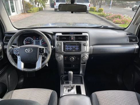 Used 2015 Toyota 4Runner SR5 image 12