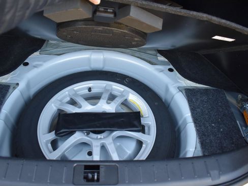 Used 2017 INFINITI Q70 L 3.7 w/ Deluxe Touring Package image 46