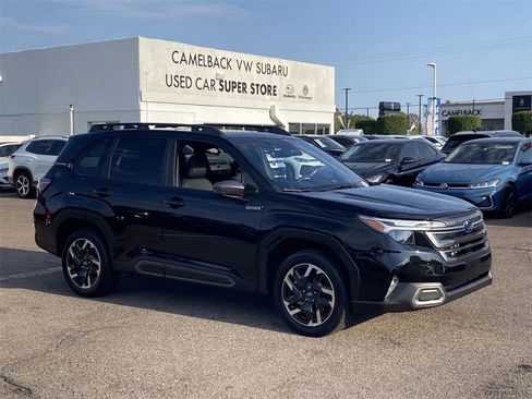 New 2025 Subaru Forester Limited w/ Popular Package image 2