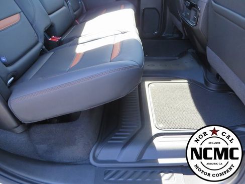 Used 2025 GMC Sierra 1500 AT4 image 60