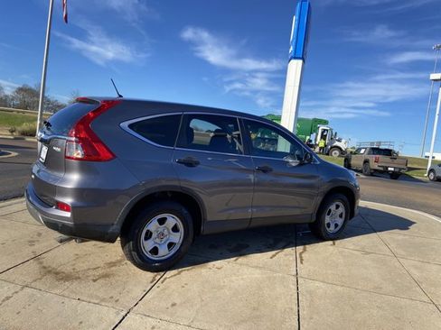 Used 2016 Honda CR-V LX image 11