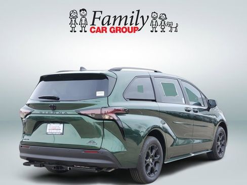 New 2026 Toyota Sienna XLE Woodland Edition image 4