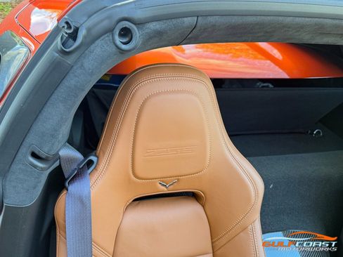 Used 2015 Chevrolet Corvette Z06 w/ 3LZ Preferred Equipment Group image 35